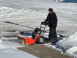 Snowbrushing 600x450